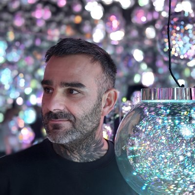Julien Jimenez, consultant en référencement naturel, portrait en médaillon